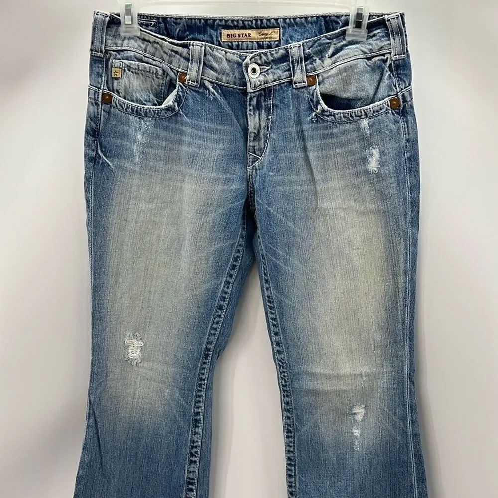 Big Star Casey K low rise fit size 30 short distressed